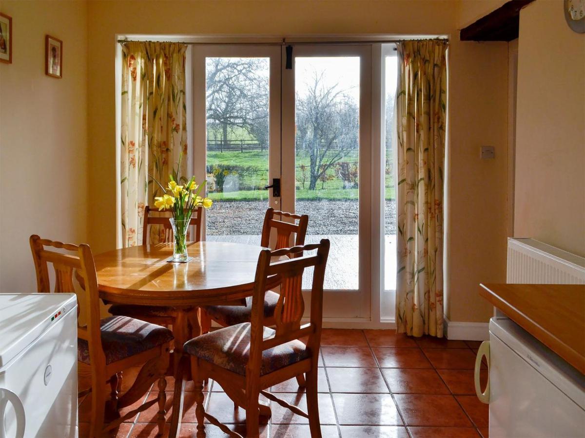 The Stables Villa Ansty  Buitenkant foto